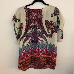 Francesca’s Multicolor Flowy Blouse